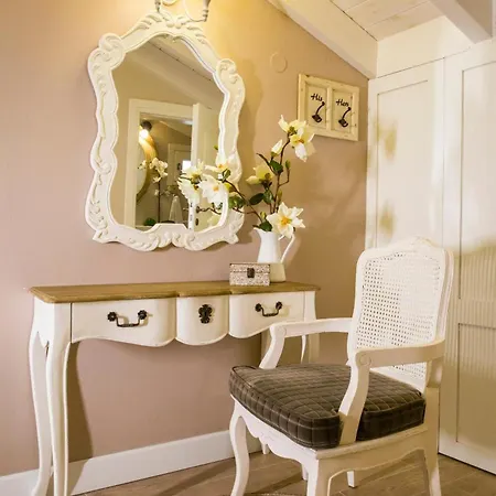 Case de vacanță Lianelia Boutique Argyrades
